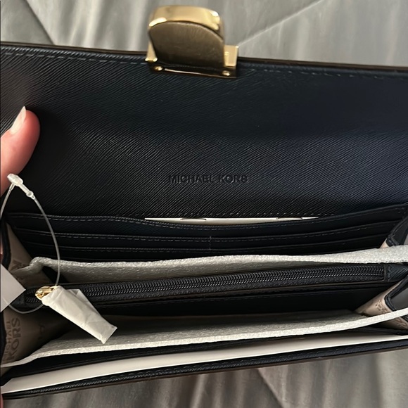 Elegant Black and Blue Paisley Women's Clutch - Picture 4 of 5